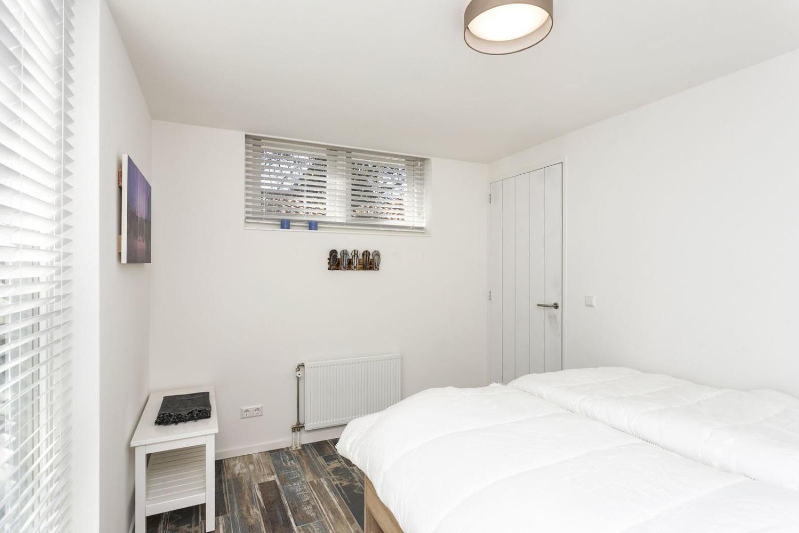 Holiday Home Beach Bubbles - Near The Beach With Big Garden - Not For Companies Ouddorp Esterno foto