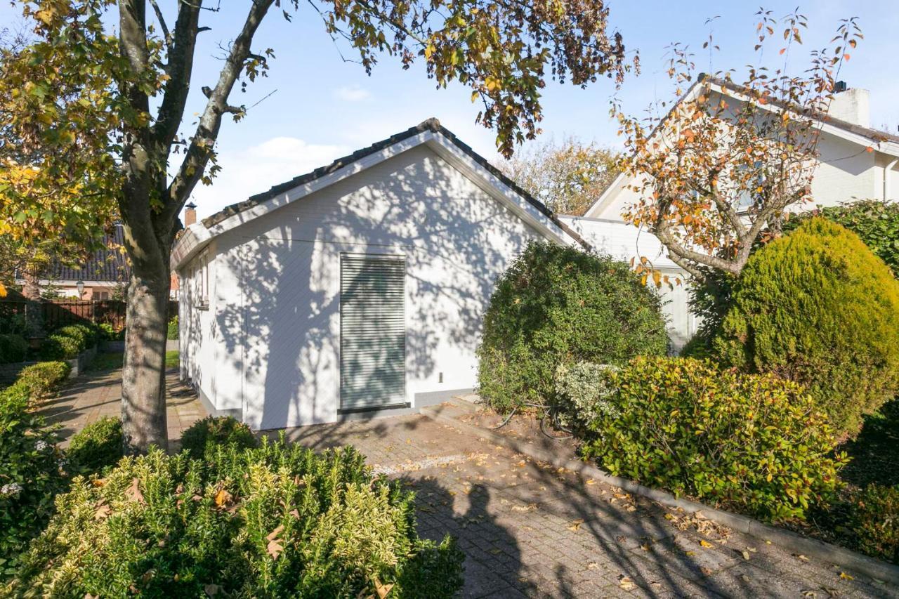 Holiday Home Beach Bubbles - Near The Beach With Big Garden - Not For Companies Ouddorp Esterno foto